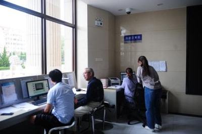 芝罘法院创新诉源治理模式，信息咨询服务精准化解群众“急难愁盼”